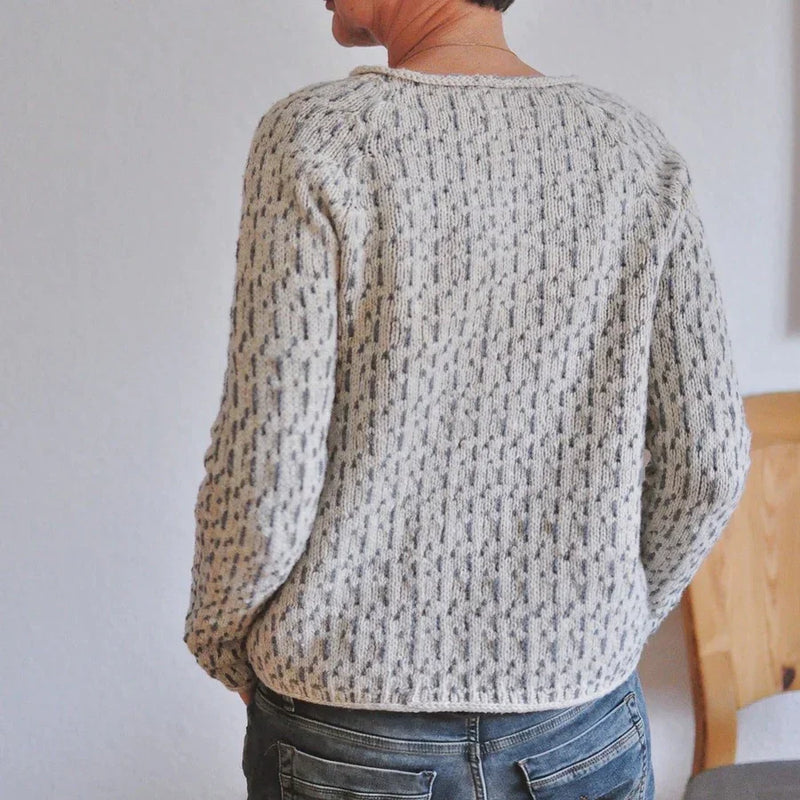 Yadira® | Schicker grauer Pullover mit Stiefelausschnitt