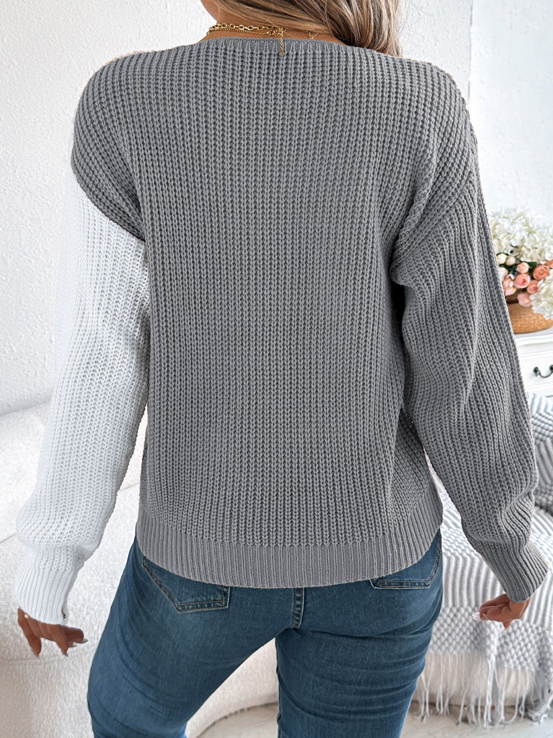 Ornella® | Zweifarbiger Langarmpullover mit V-Ausschnitt