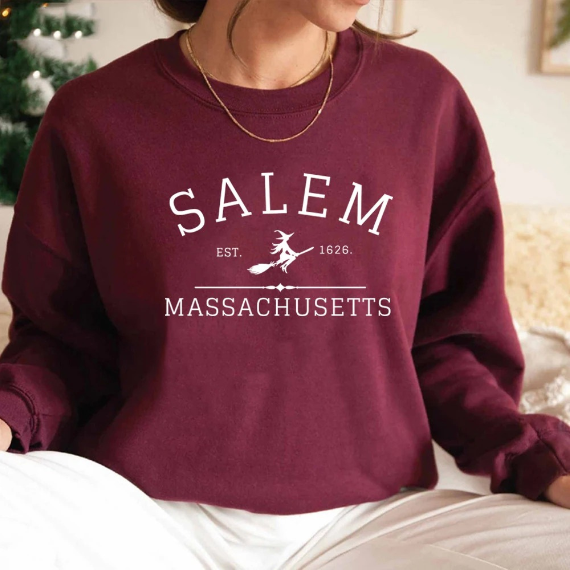 Zelda® | Lässiges Sweatshirt mit Salem-Massachusetts-Design